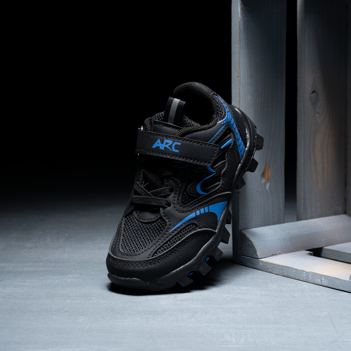 ARC Wave Sport Shoes